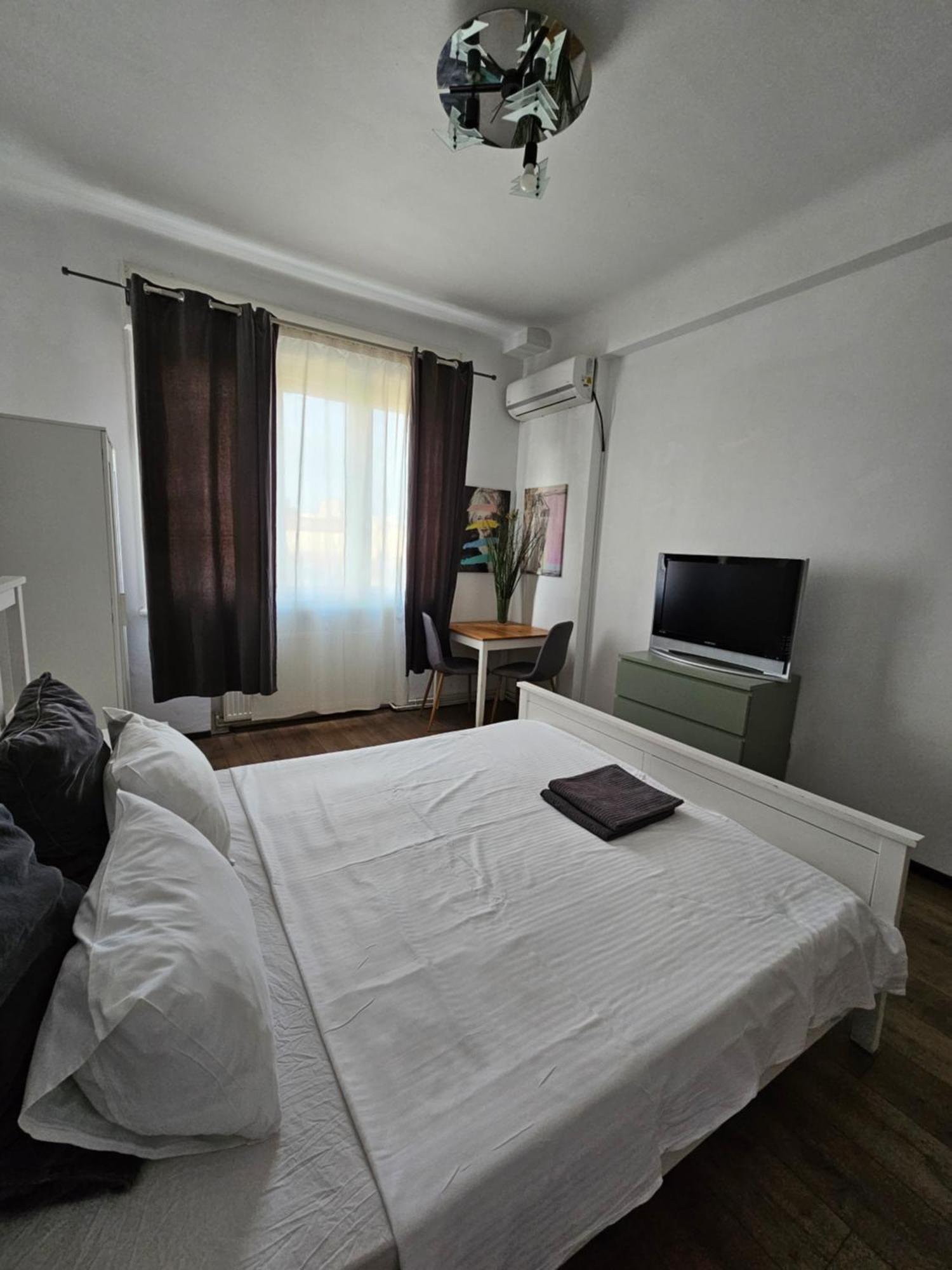 Franceza Street 3bedroom Apartament