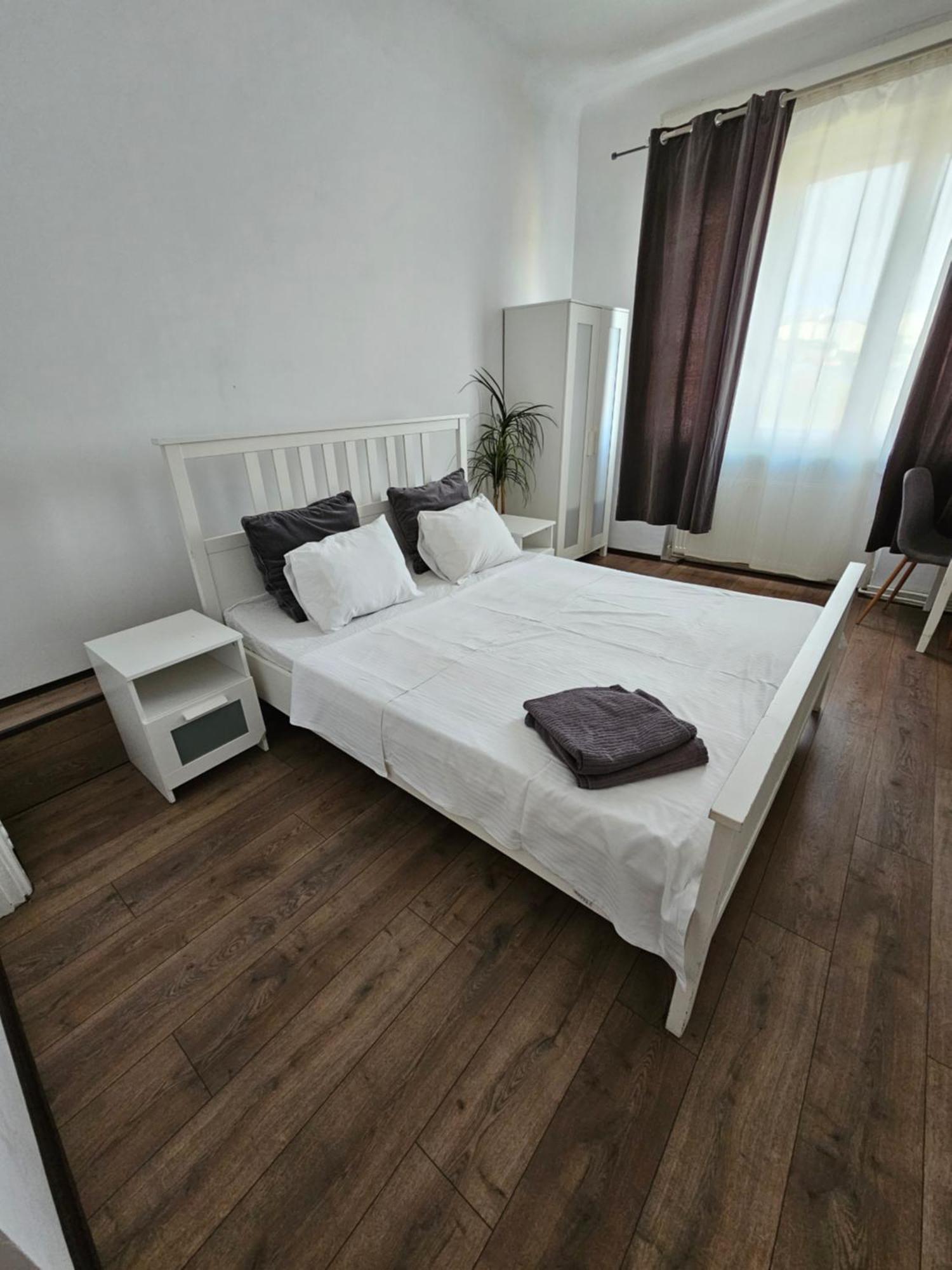 Apartament Franceza Street 3bedroom *